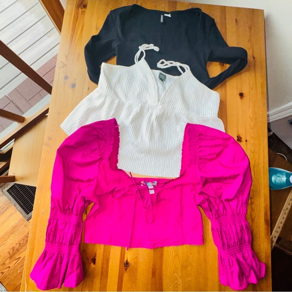 Cropped top bundle - Picture 7 of 7